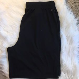 TEK Gear Men’s black  Dry TEK